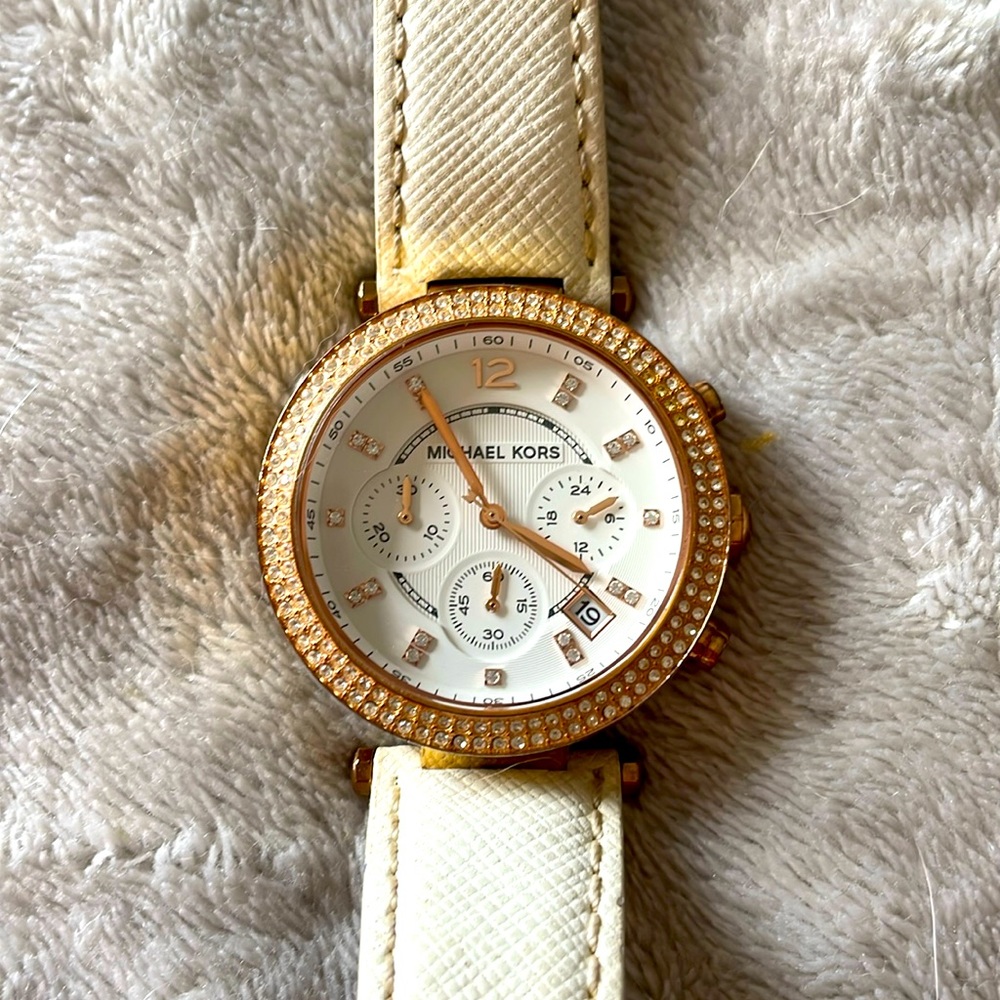 Michael Kors rose gold watch